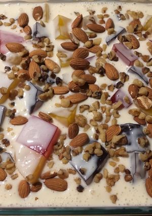 Una foto de Cóctel de frutas con gelatina y yogurt
