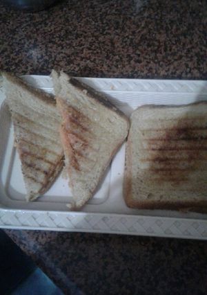 A picture of Aloo Bread.