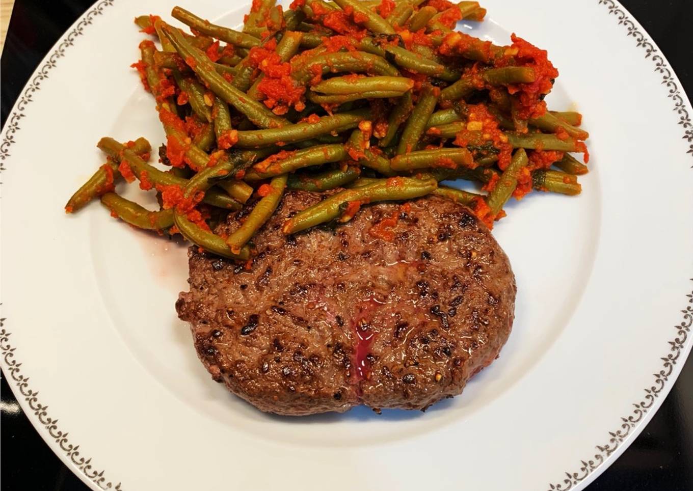 Steak haché & Poêlée d’Haricots verts