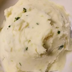 A picture of Roasted garlic and parsley mash.