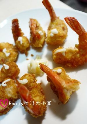 翹屁股的日式炸蝦 的食譜成品照片