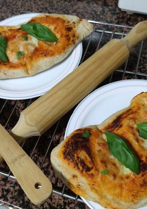 Una foto de Calzone Napolitano 🇮🇹