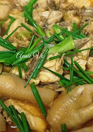 Hình của món Gà kho nước mắm.