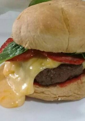 Una foto de Pizza burguesa