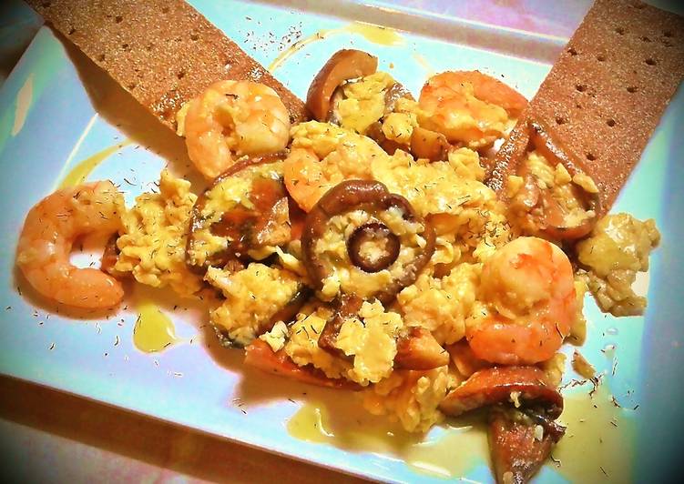 Receta revuelto de setas con gambas