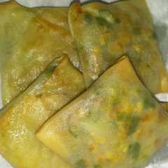 A picture of Martabak telur sosis.