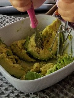A picture of Avocado dip.