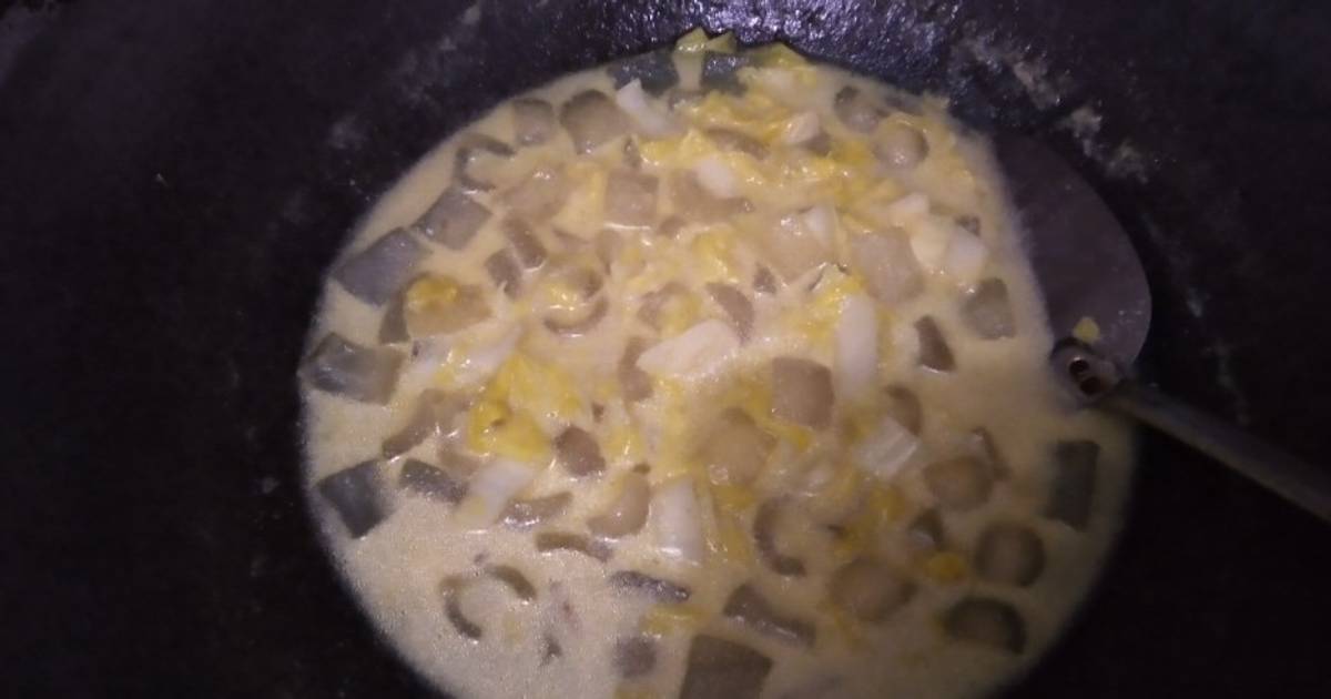 Beef Tendons and Nappa Cabbage in Coconut Sauce Recipe by Iskan Detia