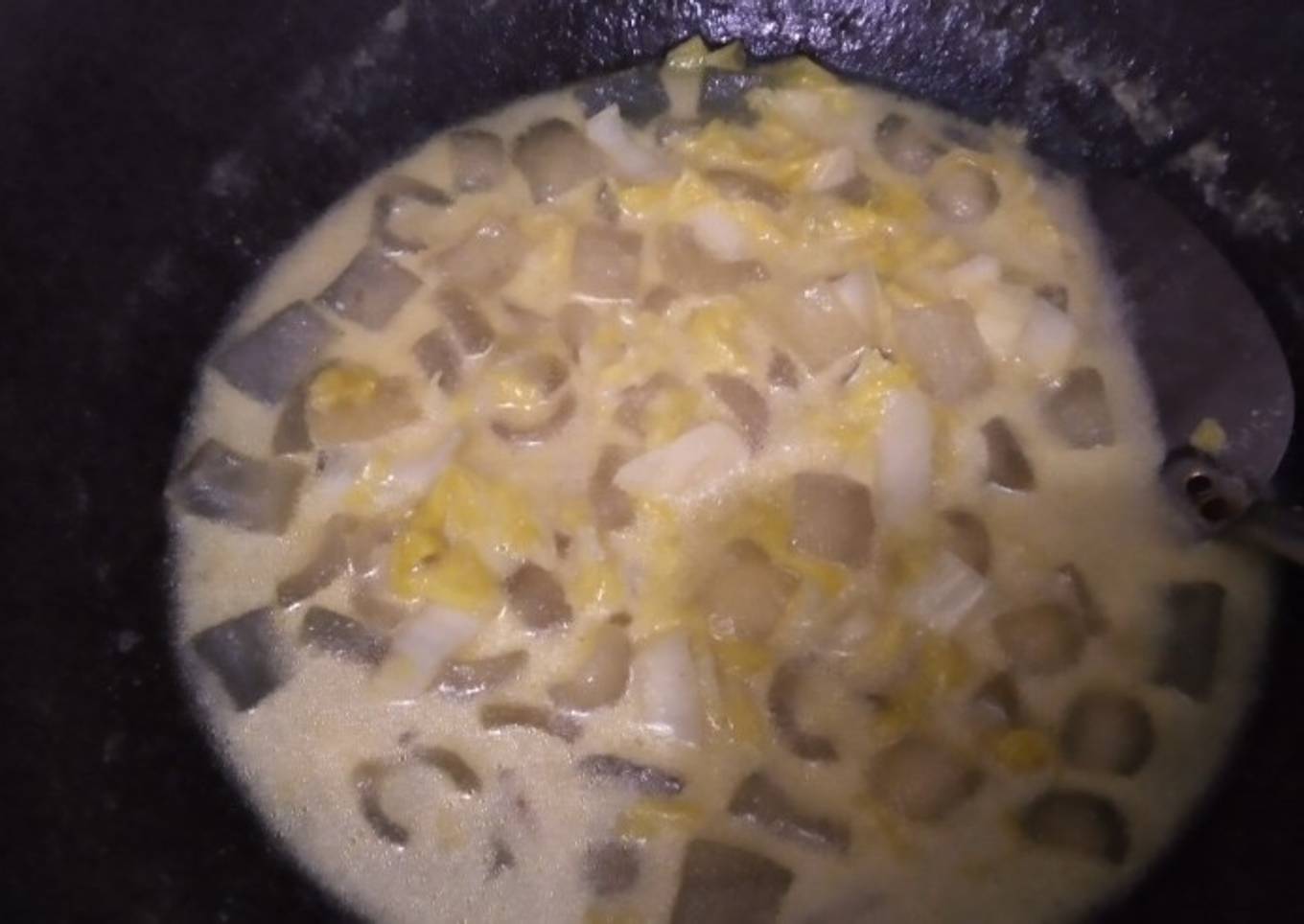 Beef Tendons and Nappa Cabbage in Coconut Sauce