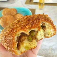 A picture of Japanese Curry Buns.