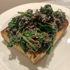 Mushroom, spinach and chestnuts on toast A picture of Mushroom, spinach and chestnuts on toast.