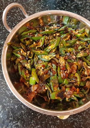 A picture of Okra stir fry.