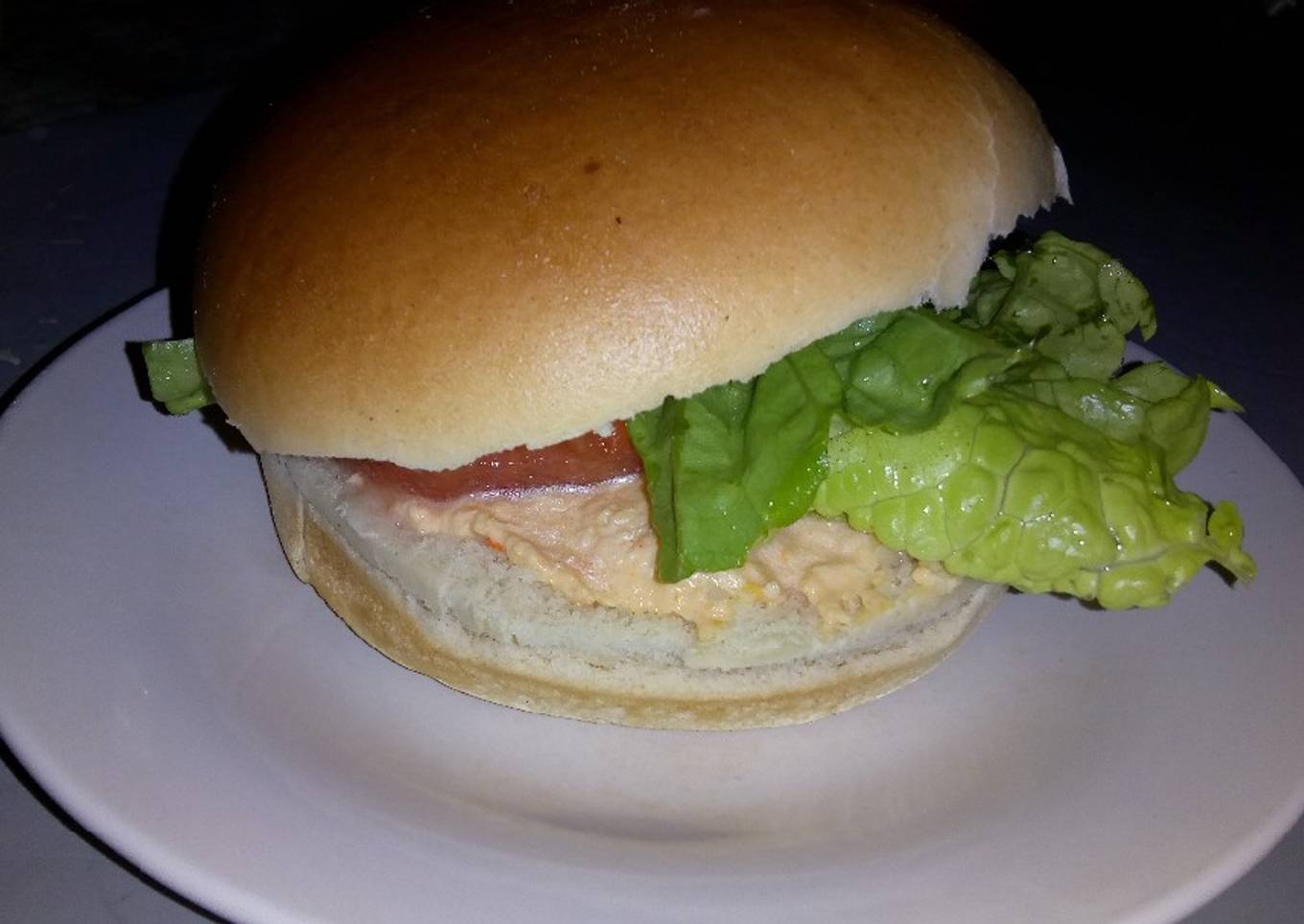 Hamburguesas (con pasta de pollo, morr贸n mayo) 馃崝馃崝