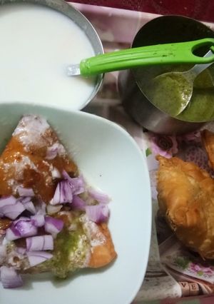 समोसा (samosa recipe in Hindi) रेसिपी मुख्य फोटो