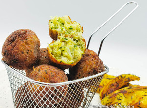 Foto di Polpette di Baccalà Gluten Free con Patate Arrosto