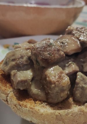 Una foto de Solomillo de ternera con setas al roquefort🥩🍄‍🟫🧀