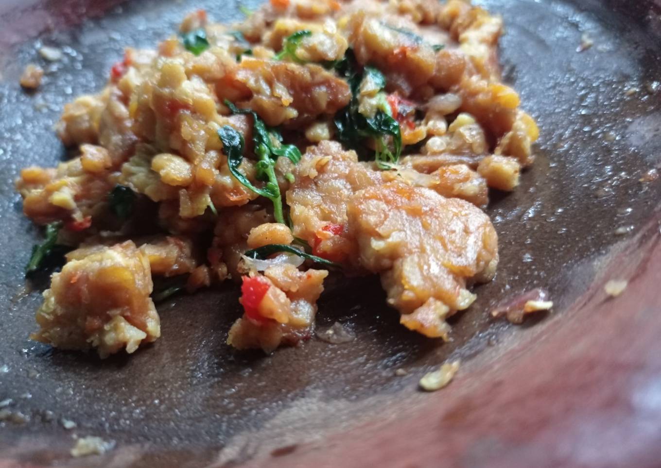 Tumis tempe kemangi pedas