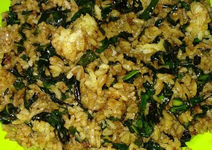 Resep: Nasi goreng daun mengkudu Enak Terbaru