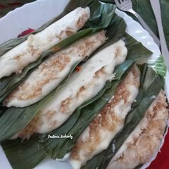A picture of Haldi Patra Pitha.