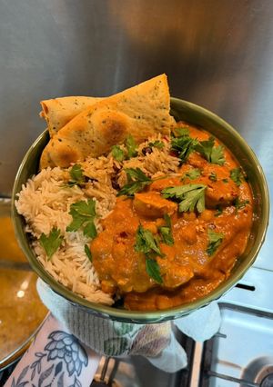 A picture of Butter Chicken Curry.
