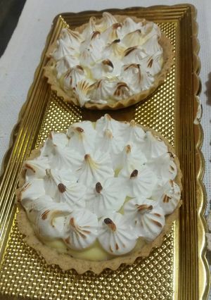 Una foto de Tartaleta de limón y merengue italiano