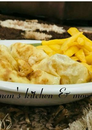 A picture of Fried egg with chips.