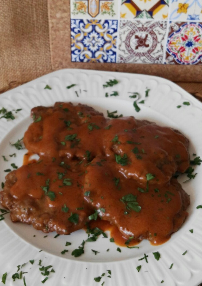 Una foto de Filetes rusos en salsa