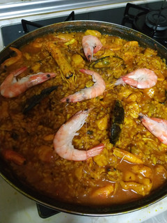 Una foto de Paella