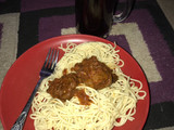 Spaghetti with spicy beef sauce
