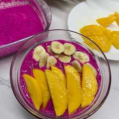 รูปของ Dragon fruit chia pudding