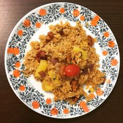 A picture of Pineapple fried rice.