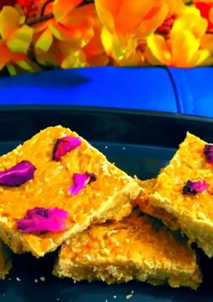 A picture of Rose Besan ki burfi.