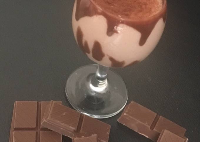 Chocolate lassi