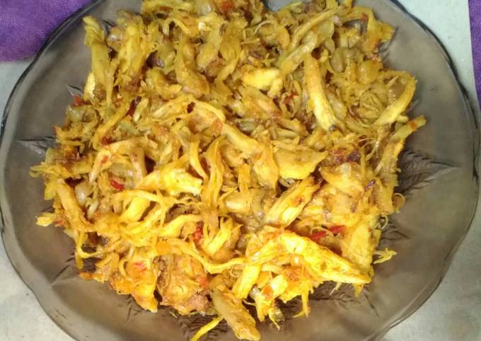 Ayam suwir rempah pedas