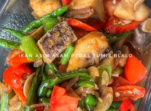 Foto resep Ikan asin asam pedas tumis blalo (bunga bawang)