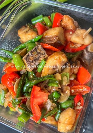 Foto resep Ikan asin asam pedas tumis blalo (bunga bawang)