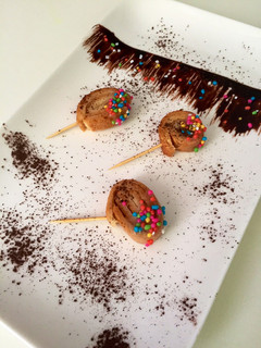 A picture of Bread corners lollipops.