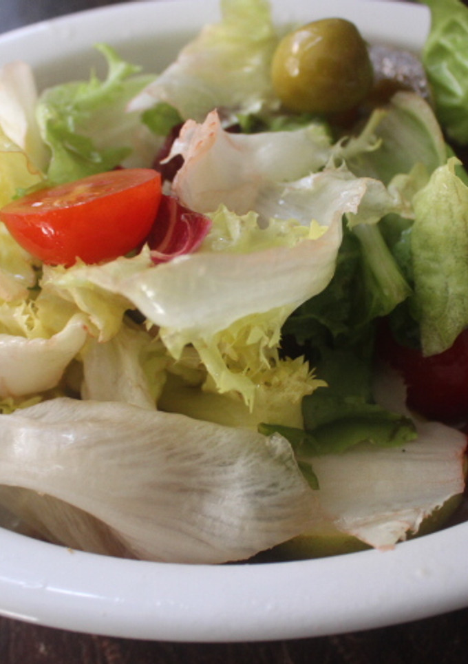Una foto de Ensalada de peras y cherry
