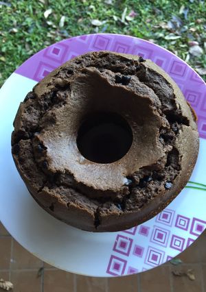 Una foto de Budín de chocolate, café y chips🍫