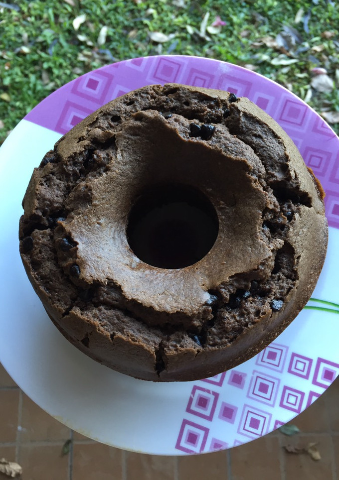 Una foto de Budín de chocolate, café y chips🍫