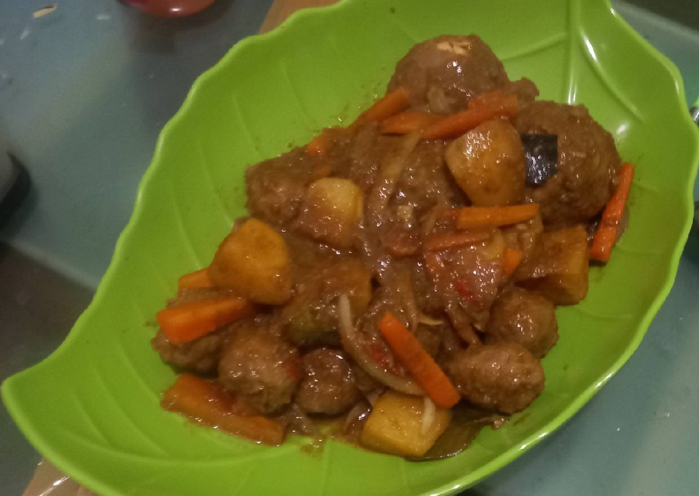 Semur bakso telur
