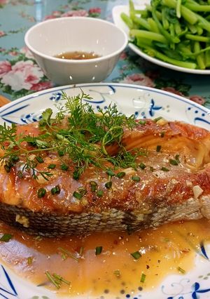 Hình của món Cá hồi sốt chanh leo.