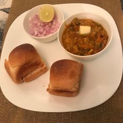 A picture of Pav Bhaji.