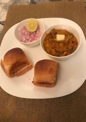 A picture of Pav Bhaji.