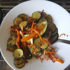 A picture of Zuchinni Carrots Onion Stir Fry.