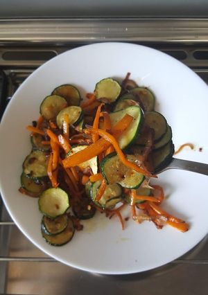 A picture of Zuchinni Carrots Onion Stir Fry.