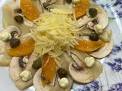 Una foto de carpaccio vegetal