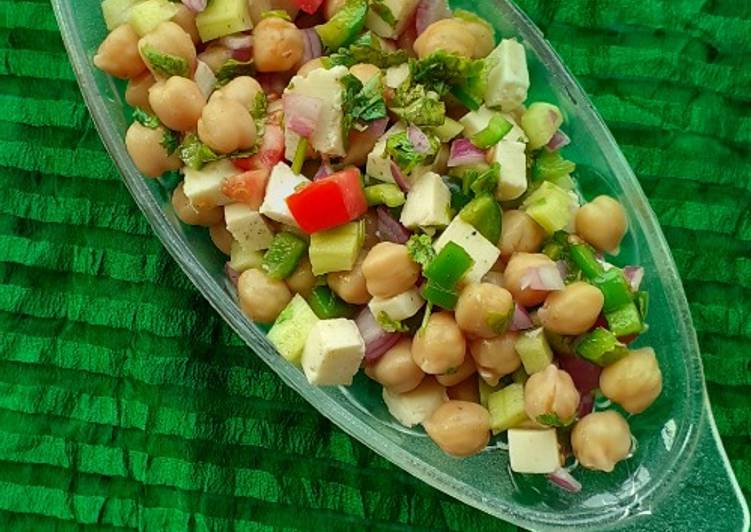 Cottage cheese Chick pea bowl