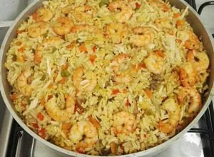 Una foto de Arroz con camarones