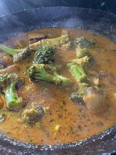 ब्रोकोली की सब्जी (broccoli ki sabzi recipe in Hindi) रेसिपी मुख्य फोटो